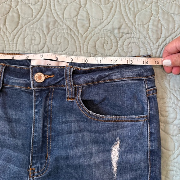 KanCan Leopard Patch Distressed Denim Straight Leg Jeans Size 9/28 High Rise - Picture 8 of 12